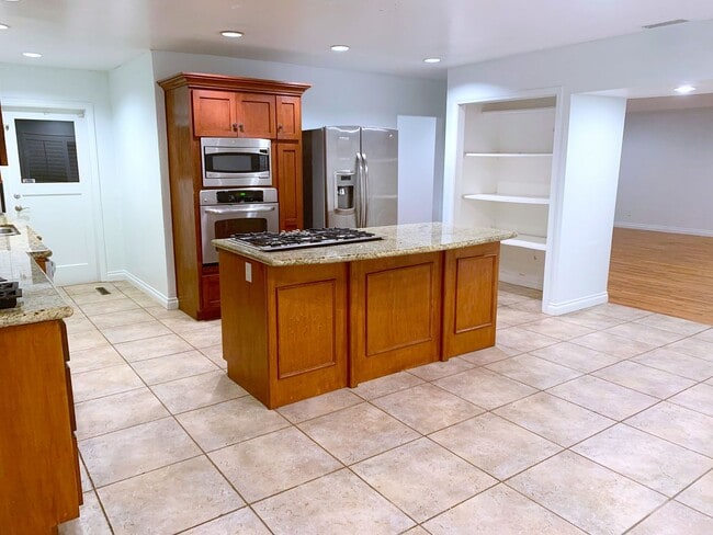 Foto del edificio - 4BD 2 BA on Dorothy Way!