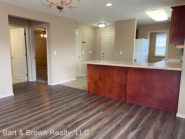 Building Photo - 2 br, 2 bath House - 164 Cozy Court 140-1