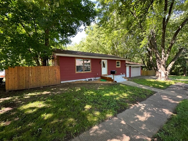 Foto del edificio - 318 16th Ave W