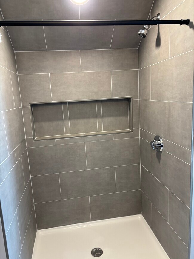 Foto del edificio - 82 Lyon Ave