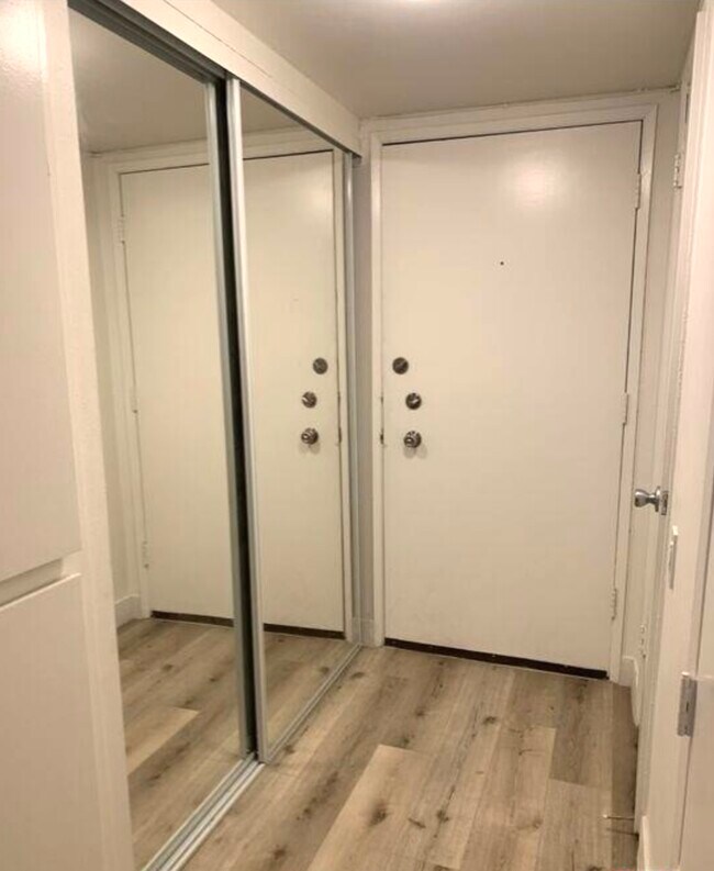 Foto del edificio - 5460 White Oak Ave