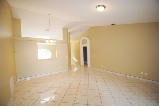 Building Photo - 1783 Tradewinds Ave SE