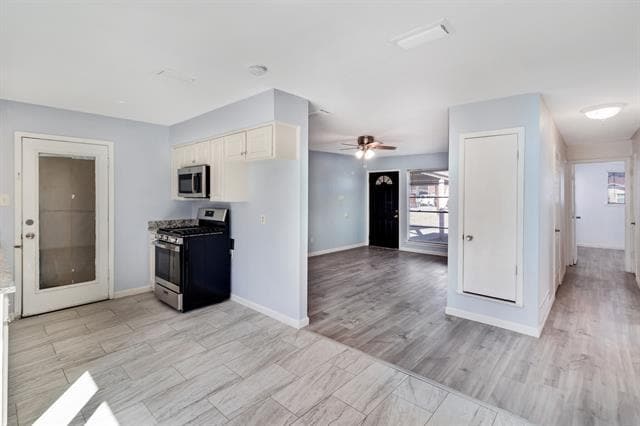 Building Photo - 2221 SE 14th St