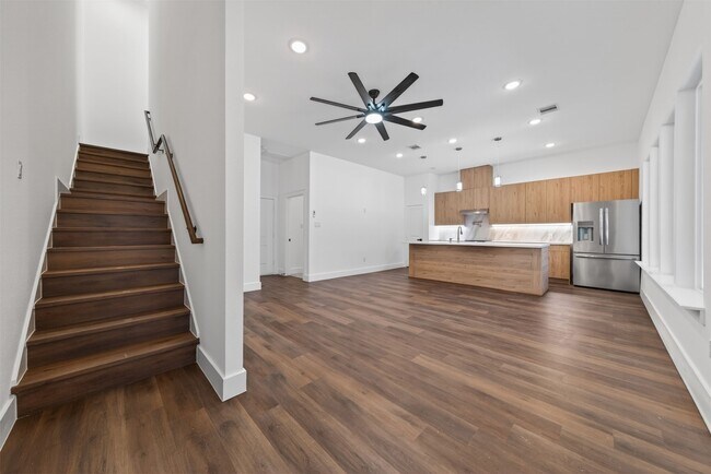 Foto del edificio - 2714 Drew St