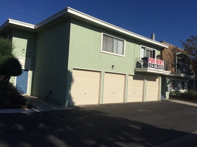 Building Photo - 21642 Brookhurst St