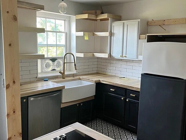 Foto del edificio - 1112 Clifton Ln
