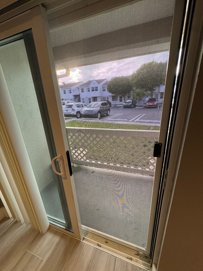 Foto del edificio - 17515 NW 67th Ct