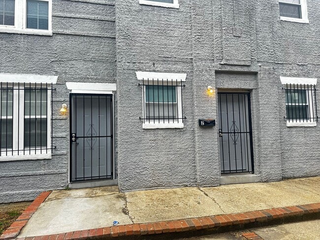 Building Photo - 4632 Hillside Rd SE