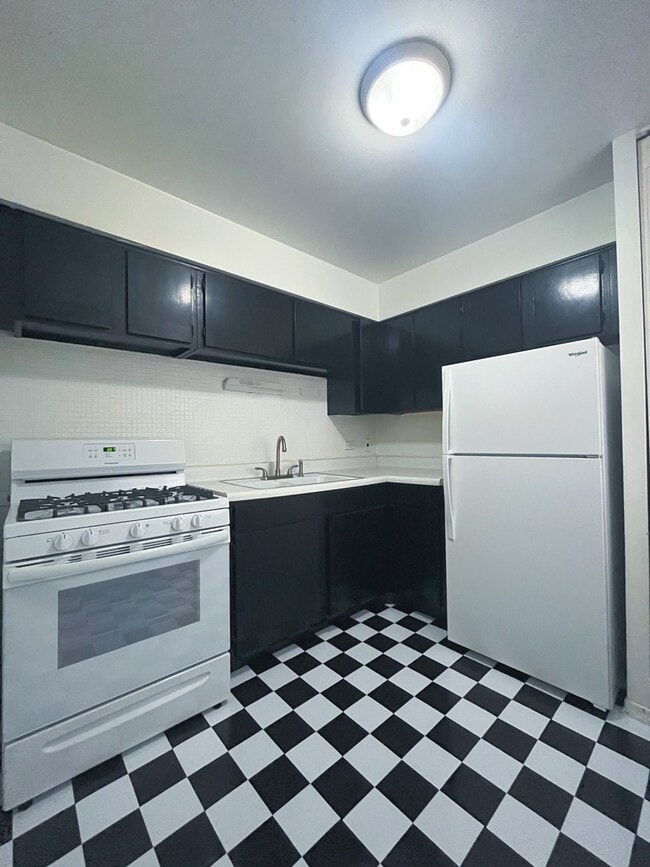 Foto del edificio - 736 W Buena Ave
