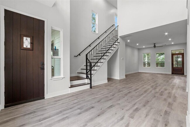 Building Photo - 12439 Texas Army Trail