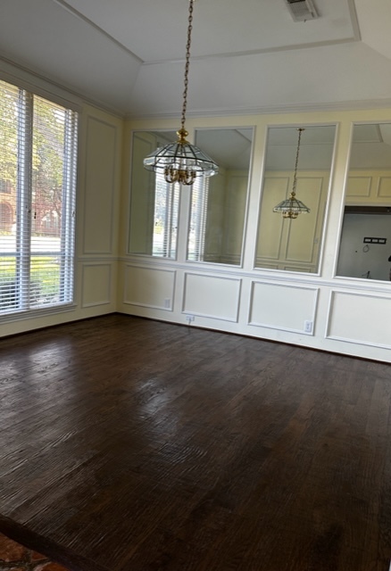 Formal Dinning Room - 6320 Douglas St