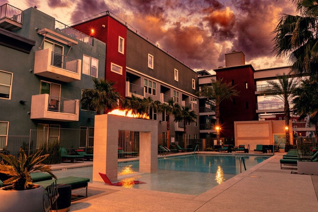 Building Photo - The Mercer