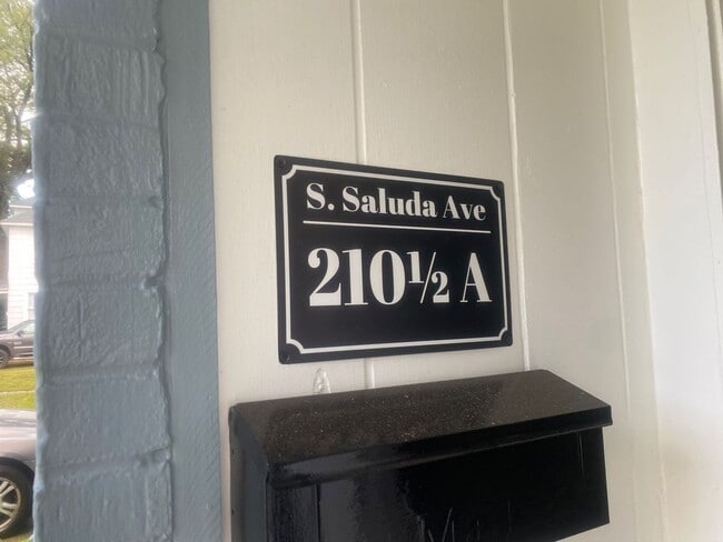 Foto del edificio - 210-A South Saluda Ave. PRE-LEASE AVAILABL...