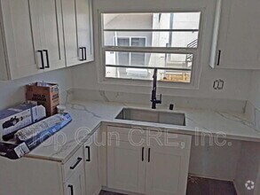 Building Photo - 4343 Bancroft St