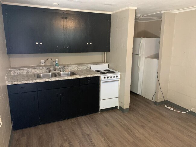 Foto del edificio - 729 E Jefferson St