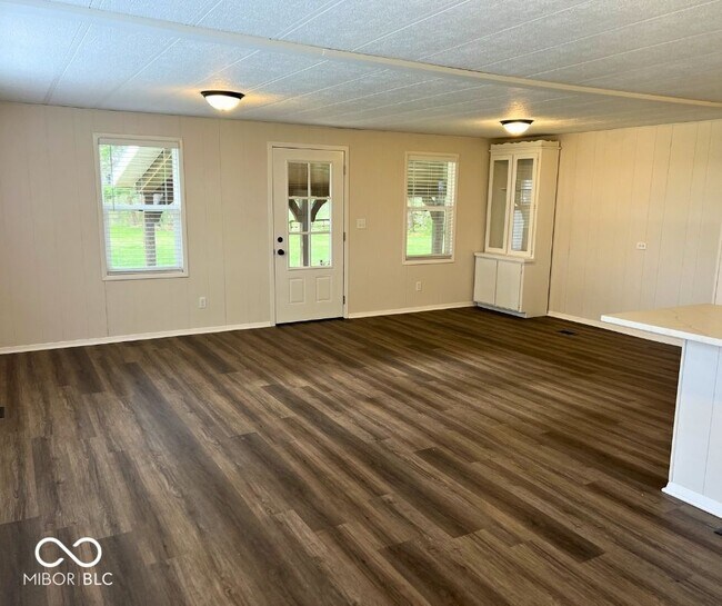 Foto del edificio - 6640 N 225 W