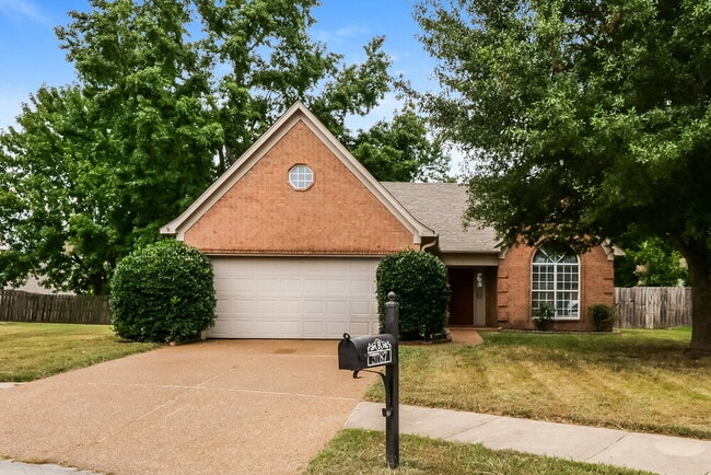 Building Photo - 5787 Reed Bend Cove