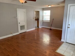 Building Photo - 1130 Pomeroy St