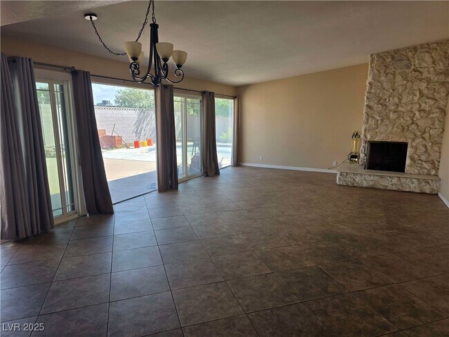 Foto del edificio - 3314 Arapaho Cir