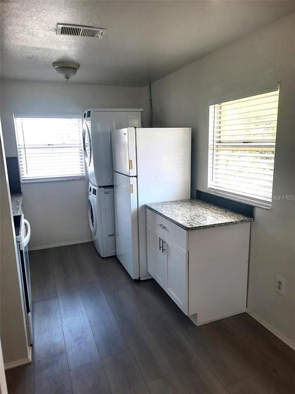 Foto del edificio - 2802 Banza St