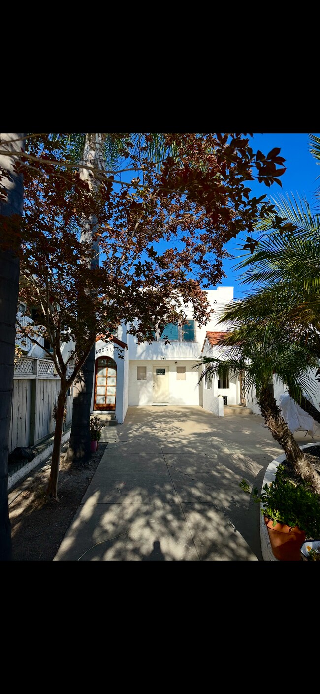 Foto del edificio - 4653 1/2 33rd St