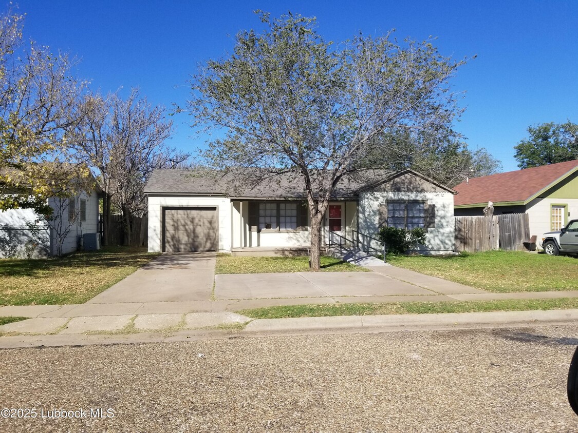 Foto principal - 1912 45th St
