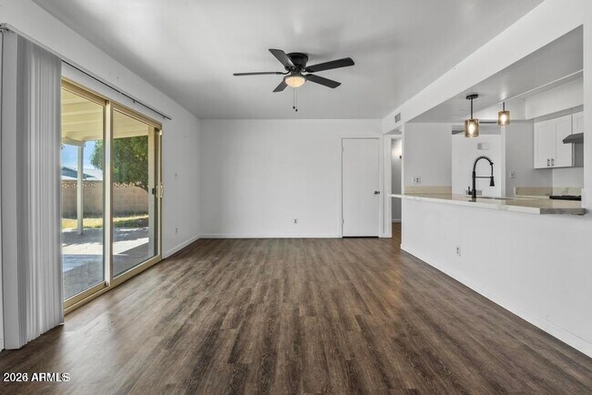 Building Photo - 3431 W Acoma Dr
