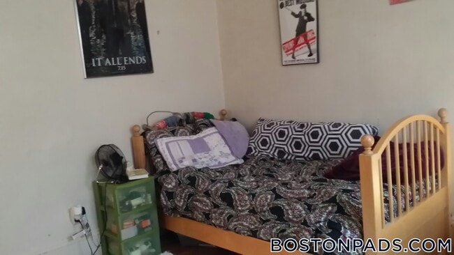 Building Photo - 107 Gordon St