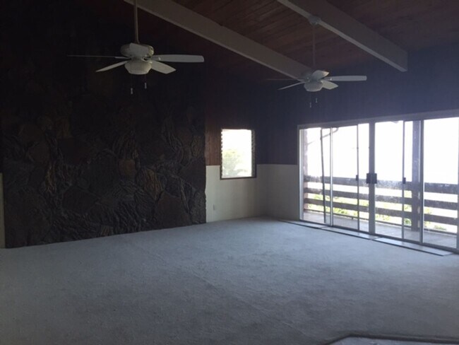 Foto del edificio - Available Now: 2 bedroom, 2 bath with 2 ca...