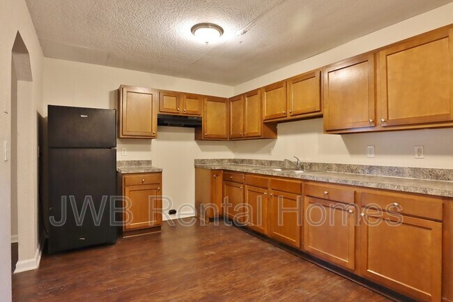 Foto del edificio - 2529 March Hare Ln