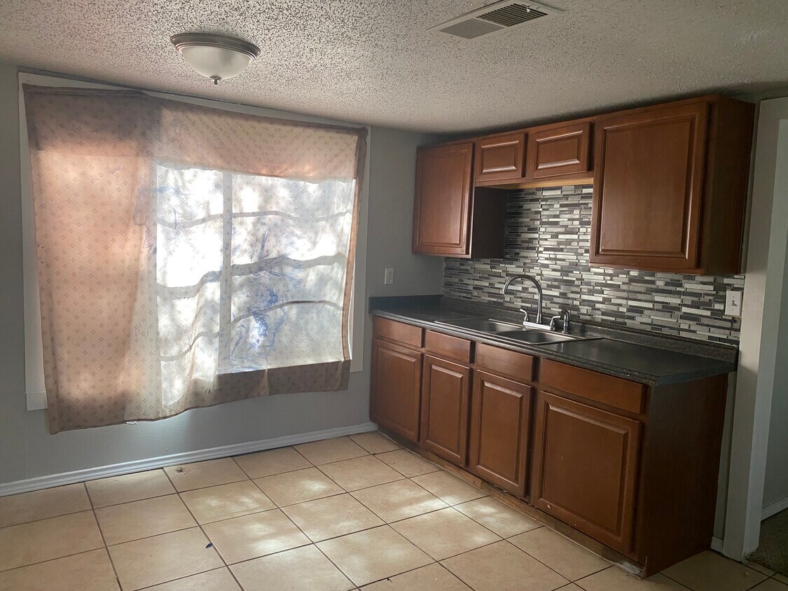 805 Rumfield Rd, White Settlement, TX 76108 House Rental in White