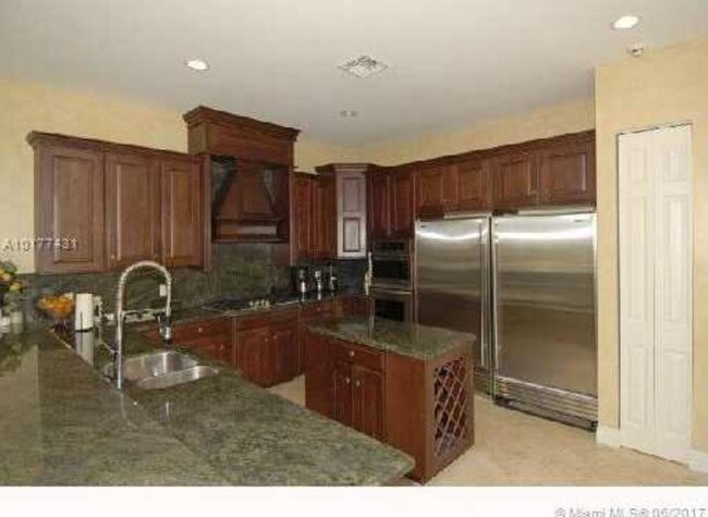 Foto del edificio - 3316 NE 17th St