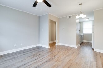 Building Photo - 115 S Girouard Rd