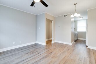 Building Photo - 115 S Girouard Rd