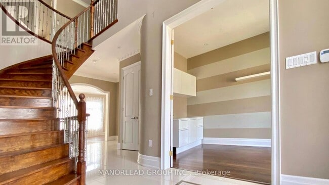 Building Photo - 47 Frybrook Crescent