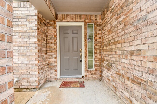 Foto del edificio - 1115 Eden Park Ln