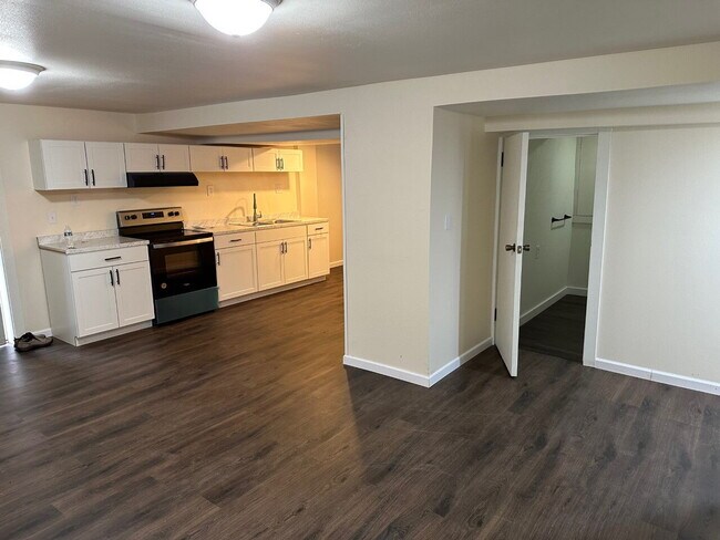 Foto del edificio - Minutes from WWU — Roommate-Friendly Home Near Downtown Bellingham