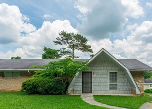 Building Photo - 3976-3976 Arbor Pl Ln