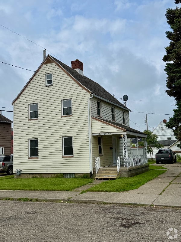 Building Photo - 1387 Ivydale Ave SW