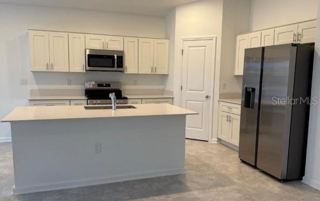 Building Photo - 5781 Gingham Dr