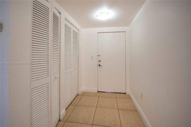 Foto del edificio - 4147 Stirling Rd