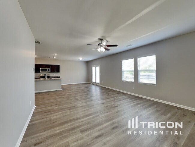 Foto del edificio - 4835 Darby Dr