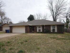 Building Photo - 3309 S 53rd St