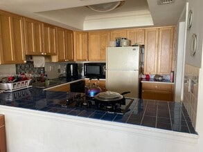 Building Photo - 2030 S Ocean Dr