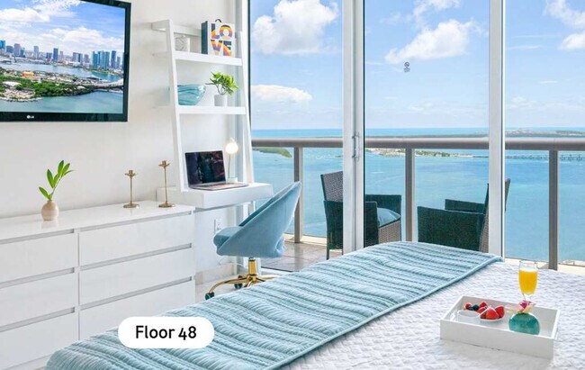 Building Photo - 485 Brickell Ave