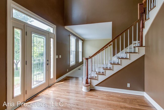 Building Photo - 3 br, 2.5 bath House - 1381 Buckingham Cir.