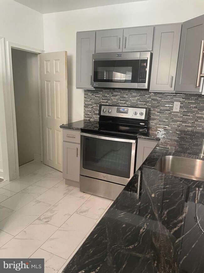 Foto del edificio - 3752 N 8th St