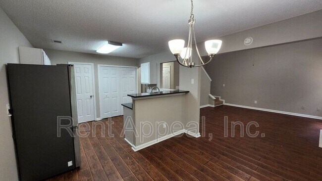 Foto del edificio - 601 Hillandale Park Dr