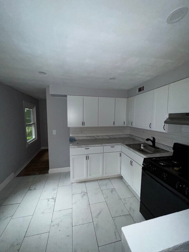 Foto del edificio - 95 Rock Creek Rd