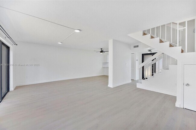 Foto del edificio - 3809 SW 82nd Ave